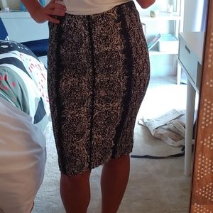 Black and white pencil skirt